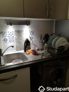 For rent Saint-denis 1 room 12 m2 Seine saint denis (93200) photo 2