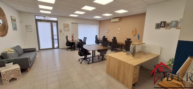 Acheter Local commercial 119 m2 Hyeres