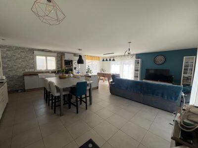 For sale Saint-just 4 rooms 102 m2 Ain (01250) photo 1