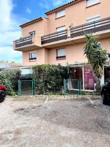 For sale Saint-cyprien 3 rooms 58 m2 Pyrenees orientales (66750) photo 0