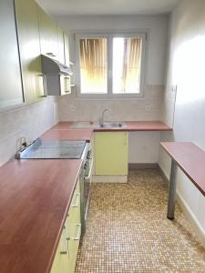 Louer Appartement Paris-15eme-arrondissement 2008 euros