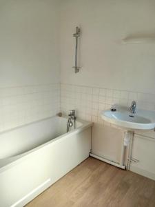 For sale Hennebont 91 m2 Morbihan (56700) photo 4