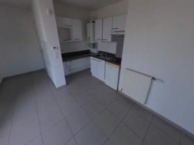 Louer Appartement Cenon 614 euros
