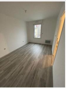 Louer Appartement 40 m2 Saint-max
