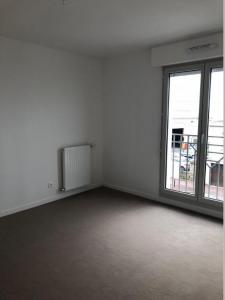 For rent Saint-cyr-l'ecole 2 rooms 38 m2 Yvelines (78210) photo 3