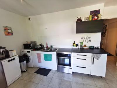 For sale Lyon-8eme-arrondissement 2 rooms 44 m2 Rhone (69008) photo 2