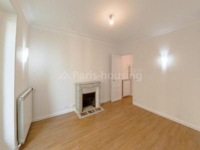 For rent Paris-10eme-arrondissement 3 rooms 54 m2 Paris (75010) photo 1
