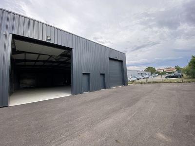 For rent Saint-galmier 1 room 225 m2 Loire (42330) photo 0