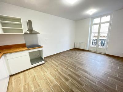 For rent Marseille-1er-arrondissement 2 rooms 39 m2 Bouches du Rhone (13001) photo 0