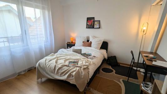 For rent Puteaux 6 rooms 26 m2 Hauts de Seine (92800) photo 0