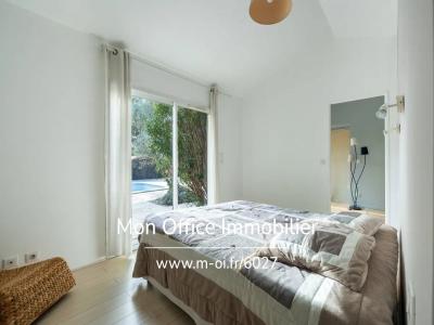 For sale Lambesc 5 rooms 212 m2 Bouches du Rhone (13410) photo 4