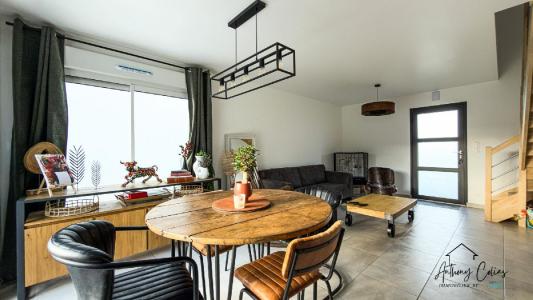 For sale 5 rooms 92 m2 Morbihan (56130) photo 1