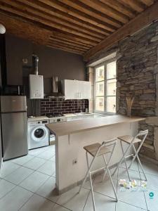 For rent Lyon-1er-arrondissement 2 rooms 47 m2 Rhone (69001) photo 0