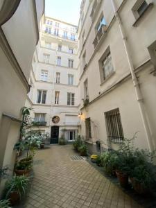 For rent Paris-7eme-arrondissement 2 rooms 30 m2 Paris (75007) photo 0