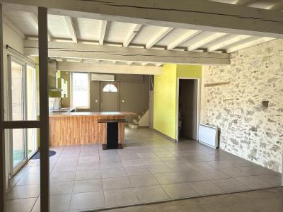Louer Maison Saint-nazaire-d'aude 905 euros