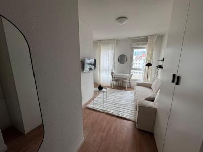 Louer Appartement Lyon-7eme-arrondissement 641 euros