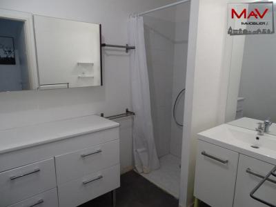 Louer Appartement 60 m2 Loos