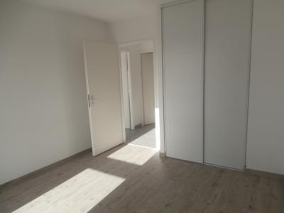 Louer Appartement Reze 591 euros