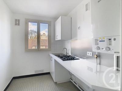 Louer Appartement Villejuif 1025 euros