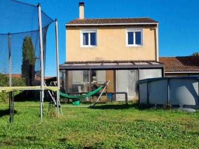 For sale Decines-charpieu 4 rooms 90 m2 Rhone (69150) photo 0