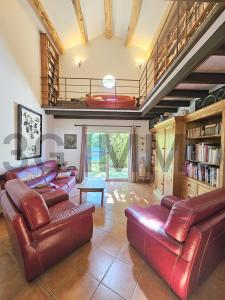 For sale Aigaliers UZAS 8 rooms 237 m2 Gard (30700) photo 2