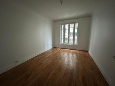 For rent Paris-12eme-arrondissement 2 rooms 45 m2 Paris (75012) photo 0