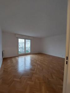 For rent Vaucresson 3 rooms 69 m2 Hauts de Seine (92420) photo 1