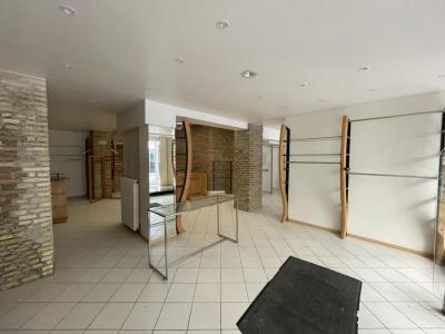 Louer Local commercial 101 m2 Saint-omer