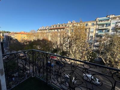 Louer Appartement 55 m2 Nice