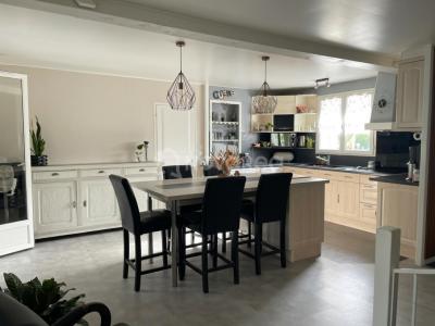 For sale Montardon 5 rooms 109 m2 Pyrenees atlantiques (64121) photo 4