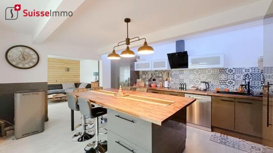 For sale Rang 5 rooms 154 m2 Doubs (25250) photo 0