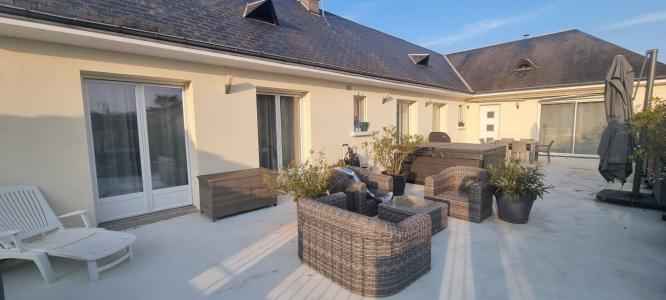 For sale CENTRE VILLE VENDOME 4 rooms 142 m2 Loir et cher (41100) photo 0