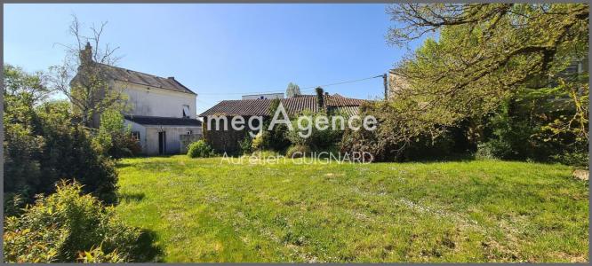 For sale Argenton-chateau 7 rooms 121 m2 Deux sevres (79150) photo 0