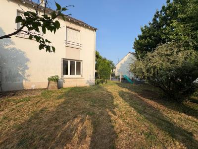 For sale Pouzay 4 rooms 79 m2 Indre et loire (37800) photo 3