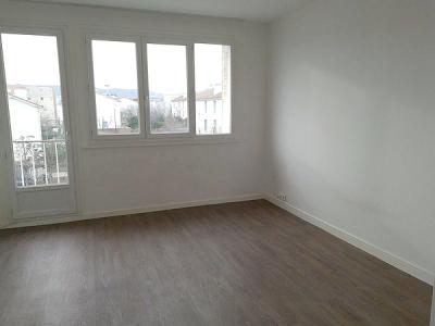 For rent Clermont-ferrand 4 rooms 71 m2 Puy de dome (63000) photo 4