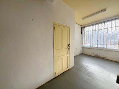 Louer Local commercial Clermont-ferrand 5880 euros