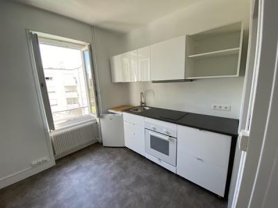 For rent Clermont-ferrand 2 rooms 30 m2 Puy de dome (63000) photo 3
