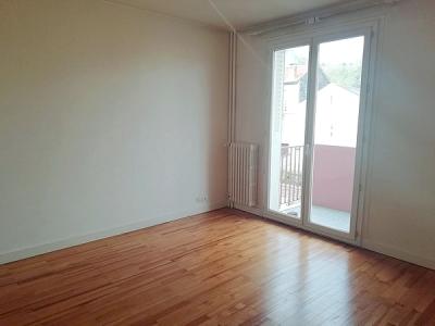For rent Clermont-ferrand 2 rooms 44 m2 Puy de dome (63000) photo 2