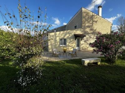 For sale Ferrieres 4 rooms 121 m2 Charente maritime (17170) photo 0