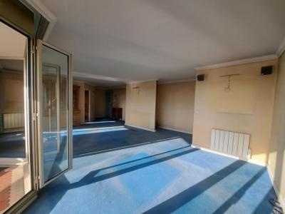 For sale Courbevoie 4 rooms 94 m2 Hauts de Seine (92400) photo 2