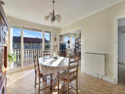 For sale Meyzieu 4 rooms 105 m2 Rhone (69330) photo 2