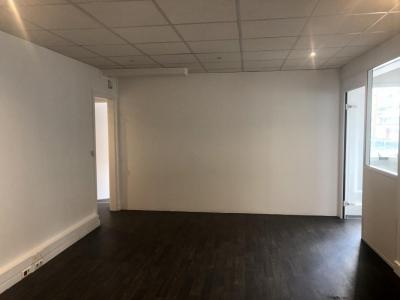 For rent Clichy 8 rooms 235 m2 Hauts de Seine (92110) photo 1