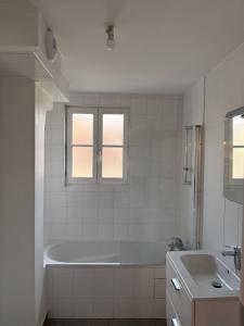 For rent Lyon-1er-arrondissement 1 room 27 m2 Rhone (69001) photo 2