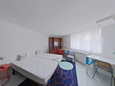 For rent Paris-13eme-arrondissement 3 rooms 55 m2 Paris (75013) photo 4