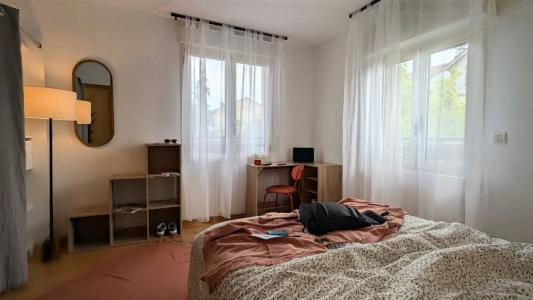 For rent Puteaux 6 rooms 26 m2 Hauts de Seine (92800) photo 0