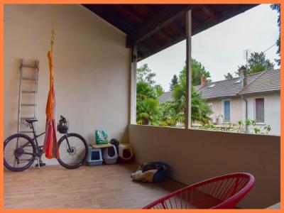 For sale VILLAGE 6 rooms 108 m2 Ain (01700) photo 2