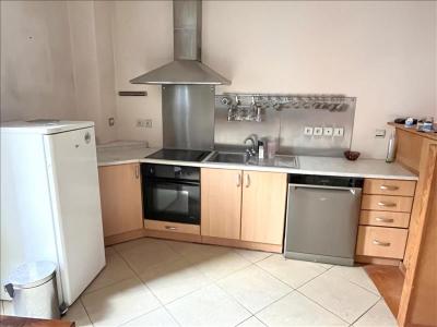 For rent Beziers 3 rooms 81 m2 Herault (34500) photo 1