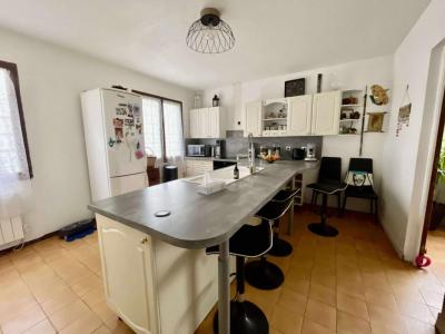 For sale Etampes 6 rooms 99 m2 Essonne (91150) photo 4