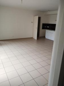 For rent Replonges 3 rooms 71 m2 Ain (01620) photo 4