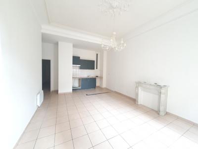 Louer Appartement 93 m2 Marseille-2eme-arrondissement